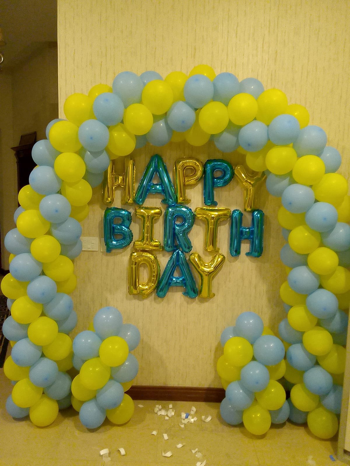 Gold birthday balloon decoration in Sialkot – Events In Sialkot