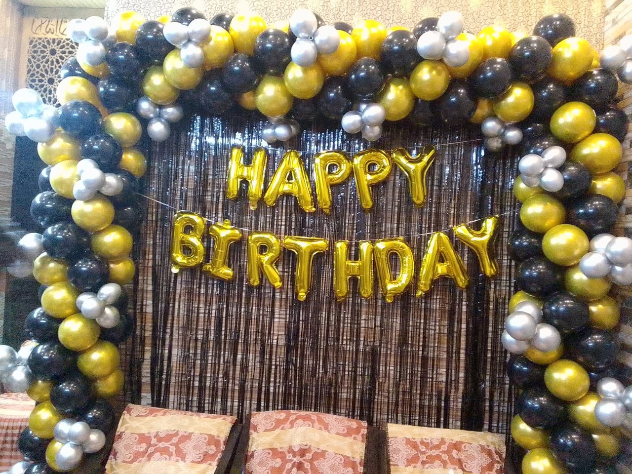 Gold birthday balloon decoration in Sialkot – Events In Sialkot