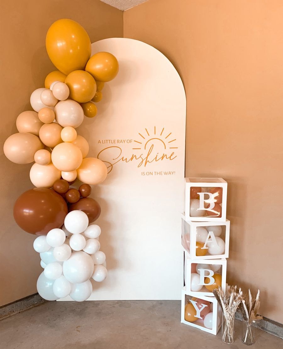 Orange and white birthday balloon decoration in Sialkot – Events In Sialkot