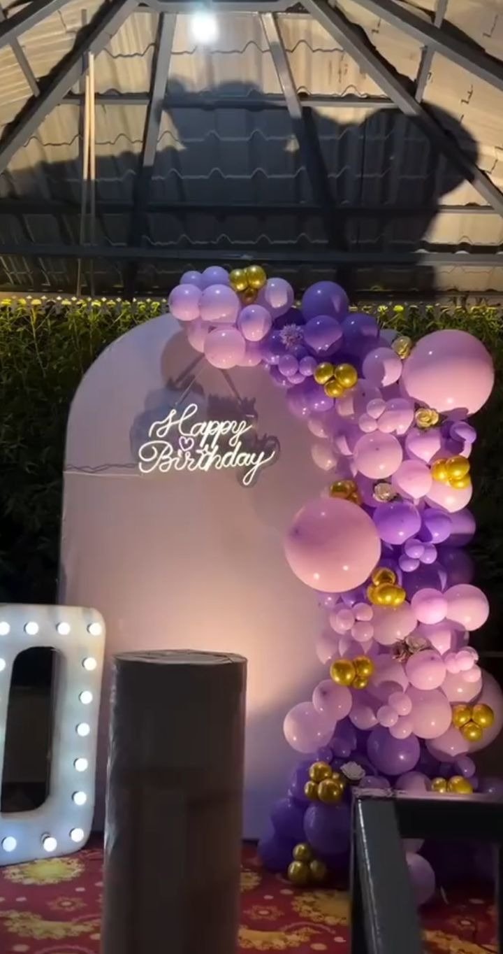 Pink and purple birthday balloon decoration in Sialkot – Events In Sialkot