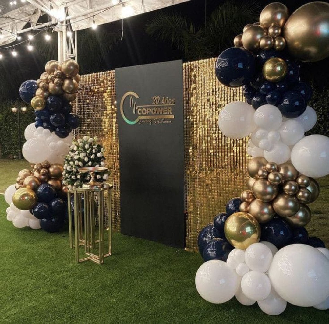 Green and white birthday balloon decoration in Sialkot – Events In Sialkot