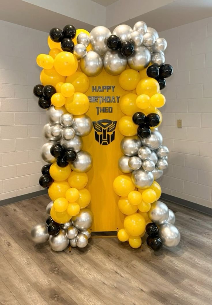 Gold and orange birthday balloon decoration in Sialkot – Events In Sialkot