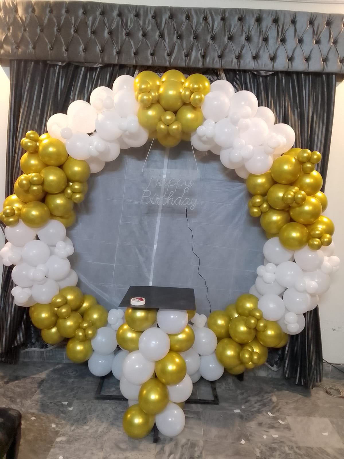 Gold and white birthday balloon decoration in Sialkot – Events In Sialkot