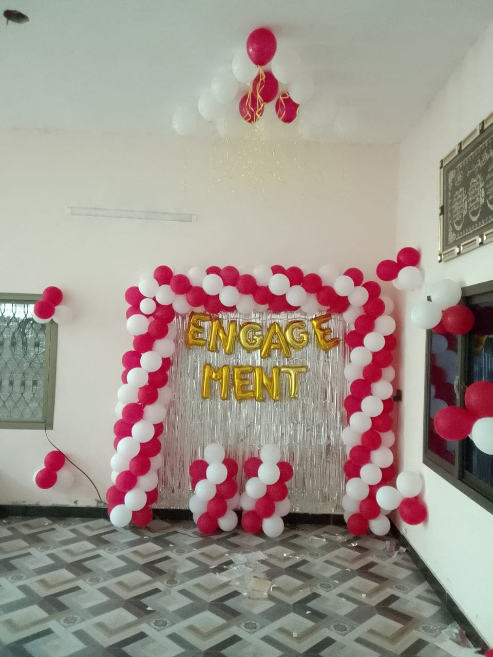 White and red birthday balloon decoration in Sialkot – Events In Sialkot