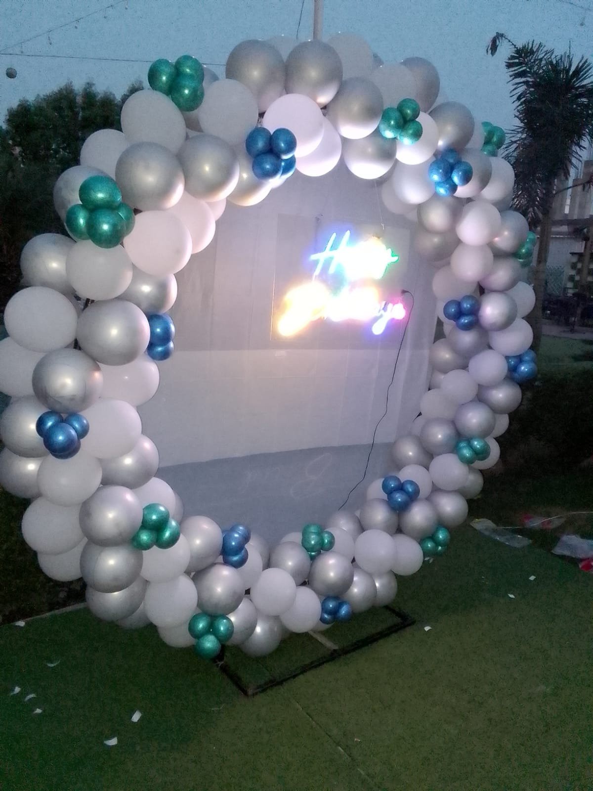 Blue and white birthday balloon decoration in Sialkot – Events In Sialkot