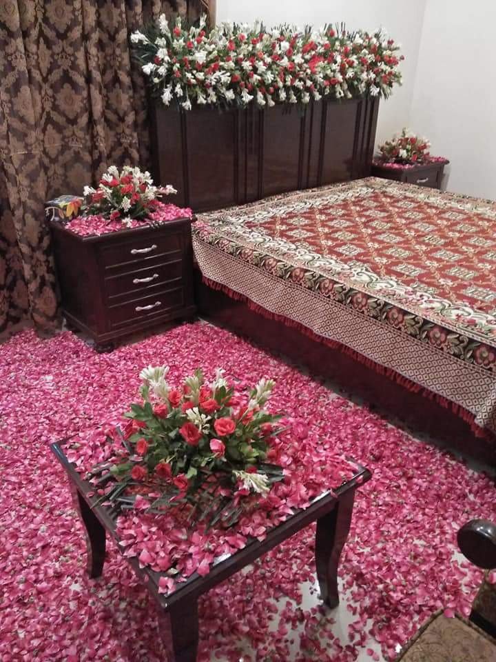 Pink bridal room flower canopy in Sialkot – Events In Sialkot