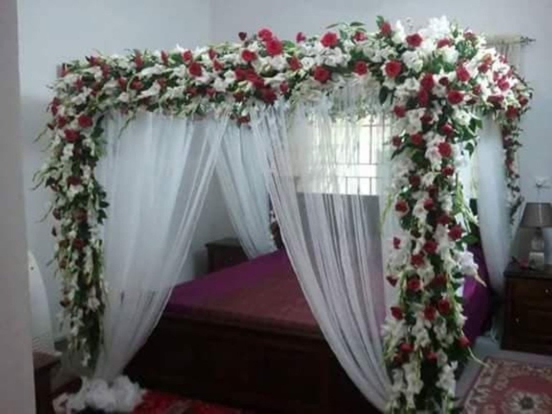 White bridal room flower canopy in Sialkot – Events In Sialkot