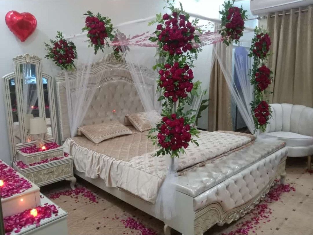 Pink and white bridal room flower canopy in Sialkot – Events In Sialkot